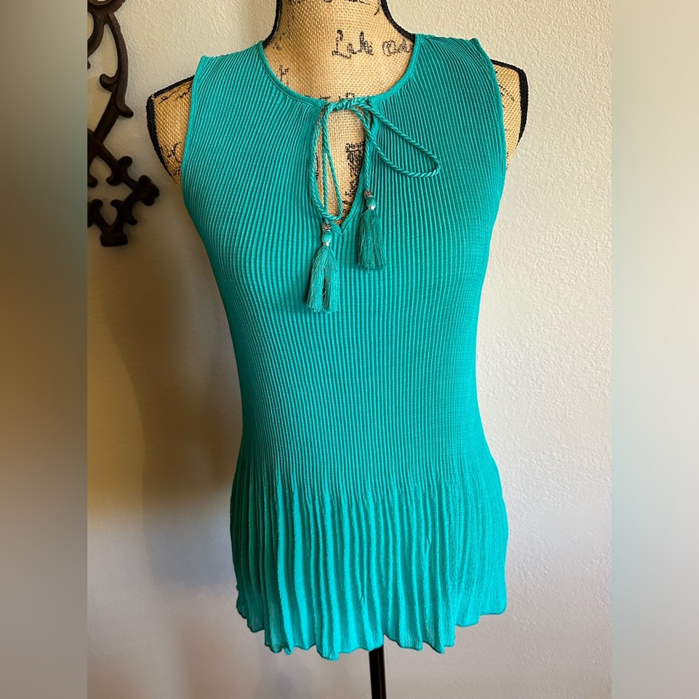Jane and Delancey accordion pleat top
